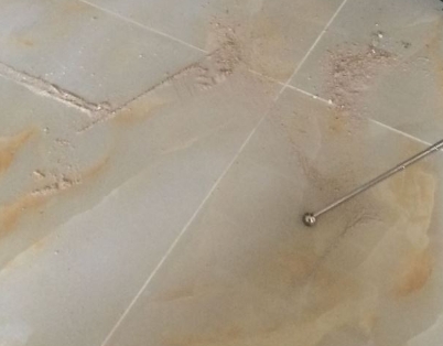 句容瓷砖空鼓维修公司分享粘合剂选择不当在瓷砖铺贴过程中可能导致以下问题